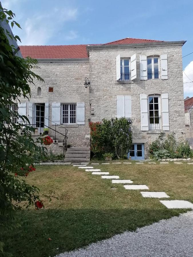 Chambre d'hôtes Esprit de Famille Landreville Exterior foto